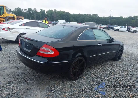 2005 Mercedes-Benz Clk 320 from USA, damaged, VIN WDBTJ65J25F128841